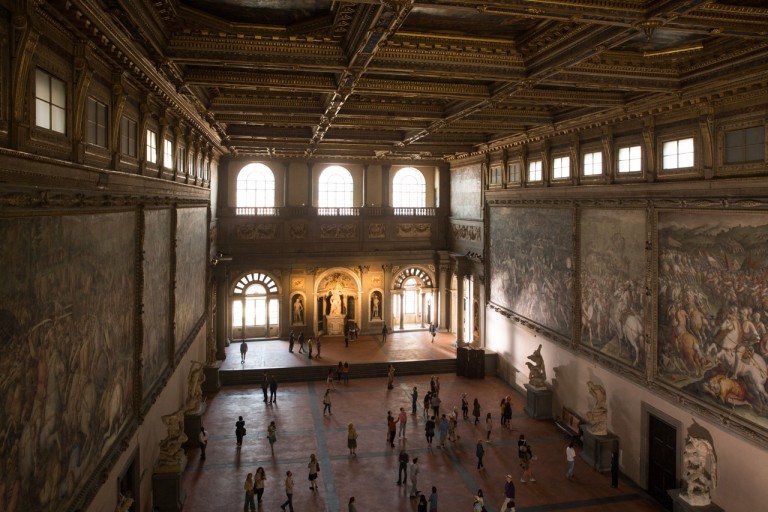 The Hall of 500 at Palazzo Vecchio, Florence in Columbia Pictures ...