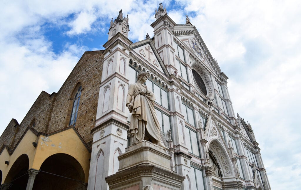 Discovering The Historic Santa Croce Neighborhood In Florence - Italy ...